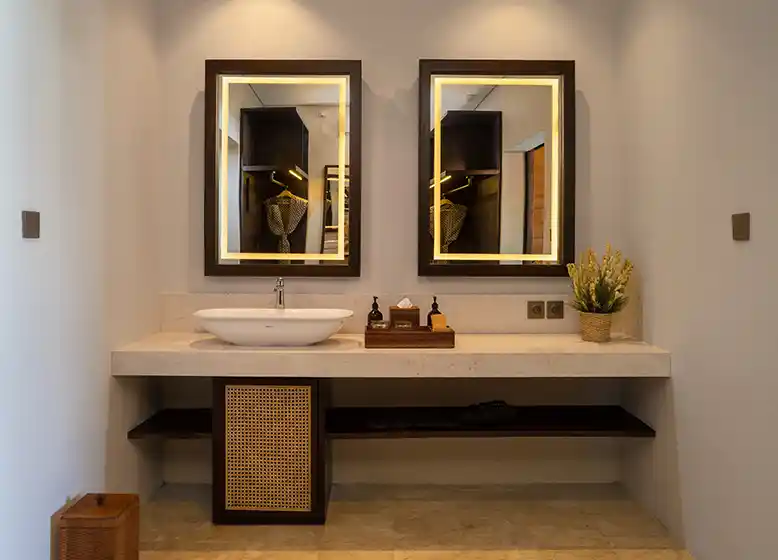 image of deluxe-cabins-garden-view