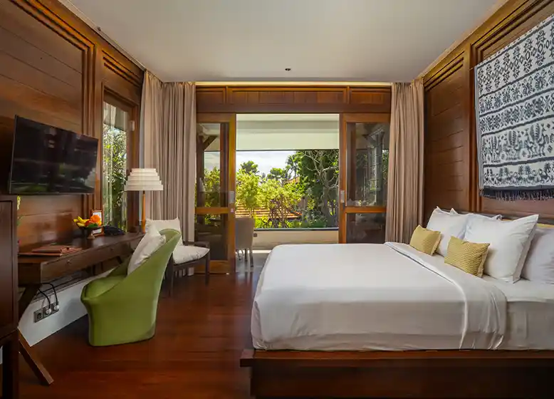 image of deluxe-cabins-garden-view